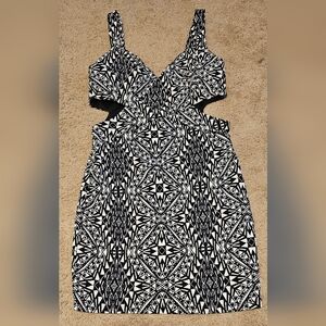 Wet Seal Black & White Aztec Geometric Print Side Cutout Cocktail Dress